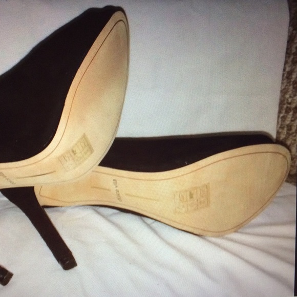 COPY - DOLCE VITA BLACK SUEDE SCULPTED EDGE PUMPS BNIB - Picture 3 of 4
